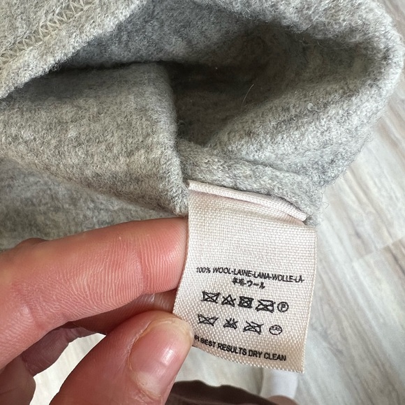 Free People Oversized Sweater - Picture 7 of 9